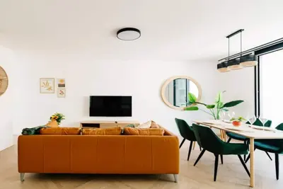 Image de 2bdr Mainstreet Sliema Suite! Designer Finish!