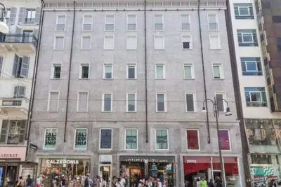 Image de Luxury 2-Bedroom Apartment Just Steps from Milan’s Duomo