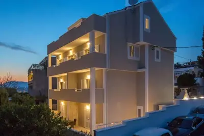 Image de Appartement de vacances Podstrana pour 1 - 4 personnes avec 2 chambres à coucher - Logement de vacan