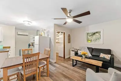 Image de Charming Midtown Home w/ Private Patio; Mardi Gras