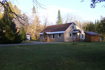 Image de Cozy Private Adirondack Camp Retreat on 250 Acres