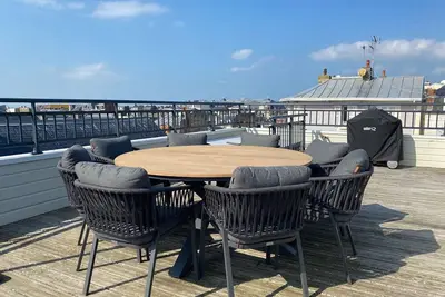 Image de Maison 4 chambres plein centre Trouville rénovée - grande terrasse sur le toit