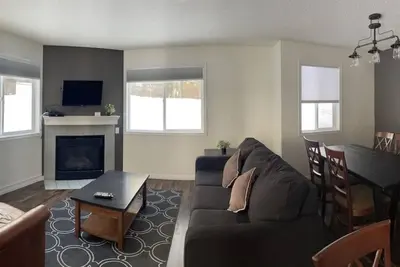 Image de 2 Bedroom Condo at Canmore's Banff Boundary Lodge