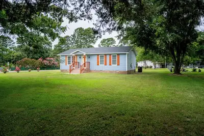 Image de Charming 2-bedroom farmhouse in nice Wendell with Ac, WiFi