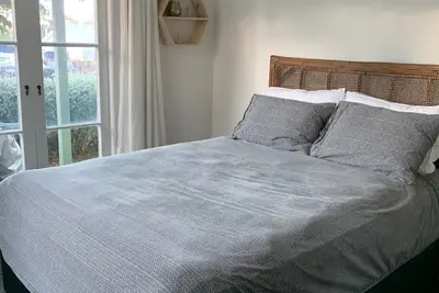 Image de Molesworth Cottage - \nCentral location & close to beach