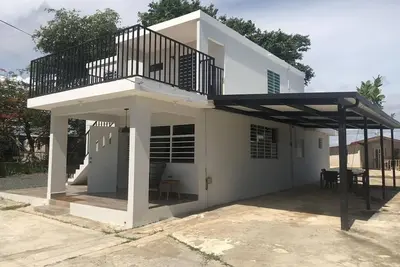 Image de Spacious 5-bedroom beach house with Private Pool in charming Combate