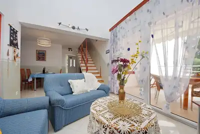 Image de Seafront Apartments Deveron - Duplex Two Bedroom Apartment with Balcony and Sea View