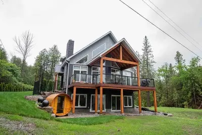 Image de *Luxe Cottage* Riverview Manor (Sauna, Games Rm)