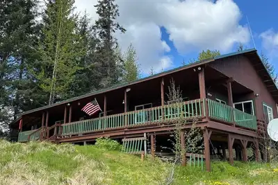 Image de Riversedge Log Home on the Salmon River within 8miiles Glacier Bay National Park