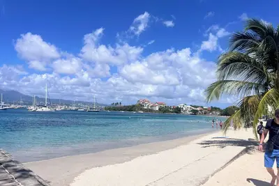 Image de Villa indépendante avec piscine 2 chambres 200 m plage mitan; \nCommerces a pied