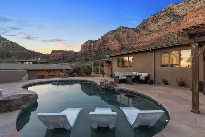 Image de Discover Adventure at Sedona Hiatus, a spacious 4br retreat in West Sedona.
