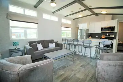 Image de Quarry Meadows Resort Living! Sherkson Shores