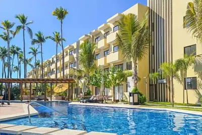 Image de Cozy apartment in charming Mazatlán with WiFi, Ac, heated pool with jacuzzi