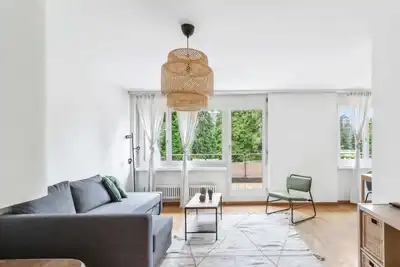 Image de Comfortable 2-Bedroom Stay in Seefeld, Zürich