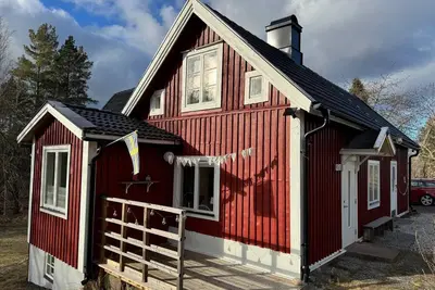 Image de Hus Anna - Holiday home in SmĂĄland with fireplace, projector & large garden near bathing lake