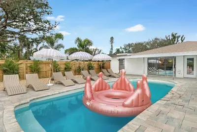 Image de Mermaid Manor 5-Bath, Htd Pool, Hot Tub, Poker Tbl