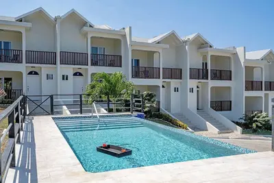 Hospitality Expert Ncb All: Pool, Beach & Chef