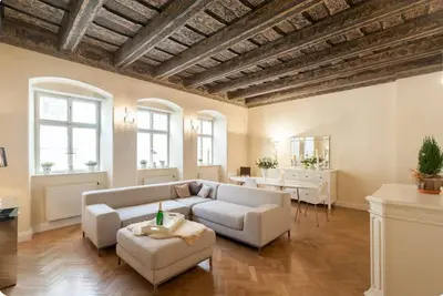 Image de Beautiful and historic apartment