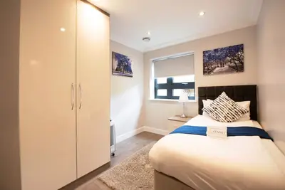 Image de Appartement-Moderne-Salle de bain privée séparée-Terrasse