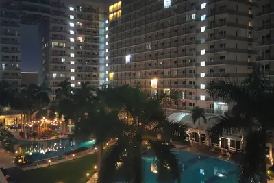 Image de 5-Minutes Walk to Mall of Asia, One-bedroom with Balcony at Shell Residences