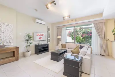 Image de StayShort - Elegant Villa Escape Perfect for Families!