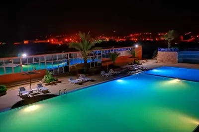 Image de L'oliveraie du Barrage\nDe 20 à 30 couchages