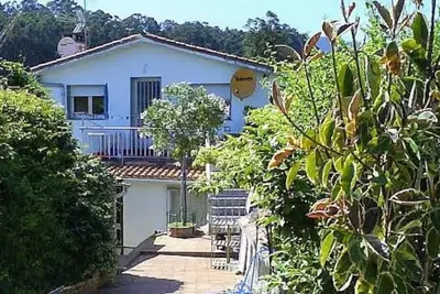 First floor apartment of 85 m² (85 sqm), 3 rooms with yard