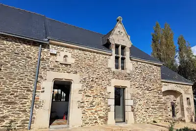 Image de Charmante longère du 18è de 210m2 à 1km de l'océan avec jardin, jusqu'à 12 pers.