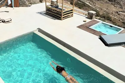 Image de Gorgeous Villa Mykonos - Elia Beach View - 1 Private Pool & 2 Jacuzzis