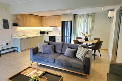 Image de Tranquil 2br Penthouse Petralona