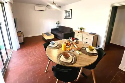 Image de Charmant T2 43m2 grand jardin 3 min de la plage