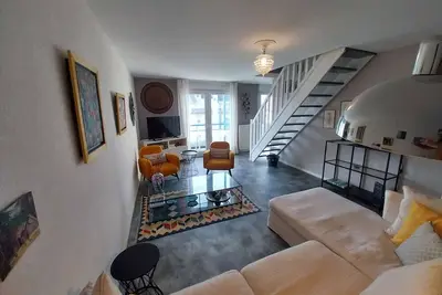 Image de Appartement spacieux avec balcon