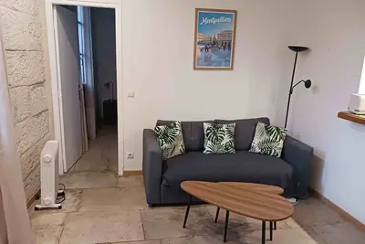 Image de T2 pour 4 personnes au centre-ville, Montpellier