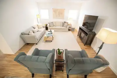 Image de Peaceful, Comfy 1br Apartment - Easy Drive to Everything in Central Indiana