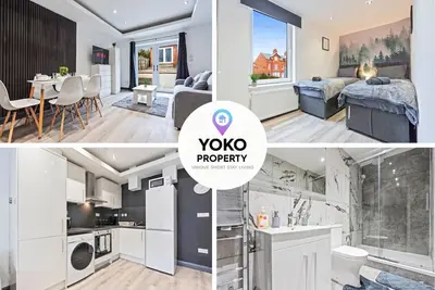 5 Bedroom 3 Bathroom House • Free Parking • WiFi