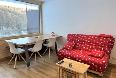 Image de À 20m des pistes de ski, 3ème étage, balcon, parking, télévision, 50m², Vars