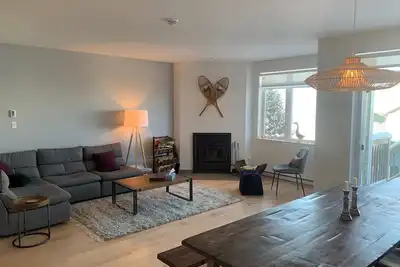 Image de Spacious living on the Owl's Head mountain