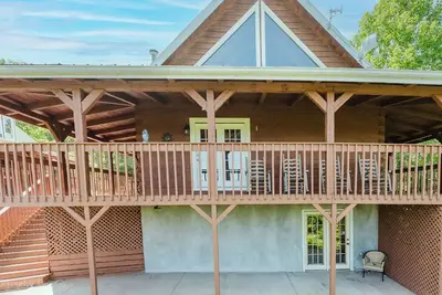 Image de New! Sweet Magnolia (2-Bedroom Home) with Pool and Mountain view