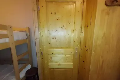 Image de 300m du centre station, 3ème étage, vue montagne, balcon, télévision, casier à ski, 27m², Valmorel