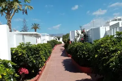 Charming and tranquil 2-bedroom bungalow in lovely Maspalomas with WiFi, Ac