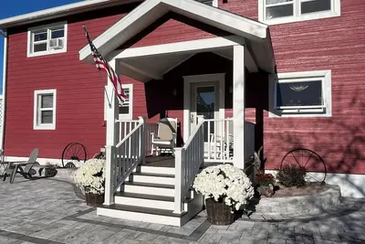 Image de Lakeside 4-bedroom. 6 minutes to Potsdam.