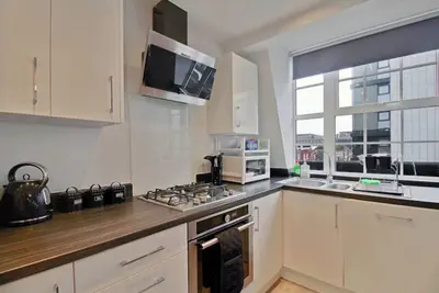 Image de Central slough - sleeps 3 - transport links