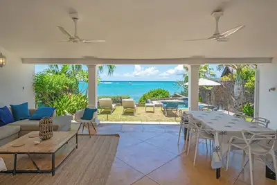 Image de Duplex La Houle- pieds dans l'eau, style coloniale