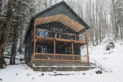 Private, Spacious Modern Mountain Getaway in Rhododendron, Or