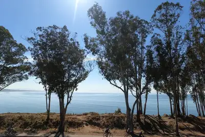 Image de Oceanfront 2-bedroom condo in delightful Capitola