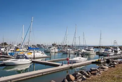 Image de Scarborough Stays - Sleeps 8 by the Beachside