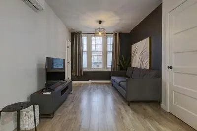 Image de Elegant Living: 3-Bedroom in Plateau Mtl