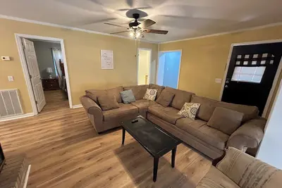 Image de Country Living w/ TVs in Each Room