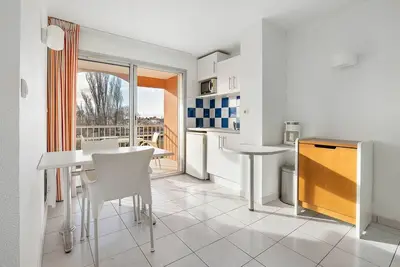 Image de Appartement ensoleillé au bord de l'eau
