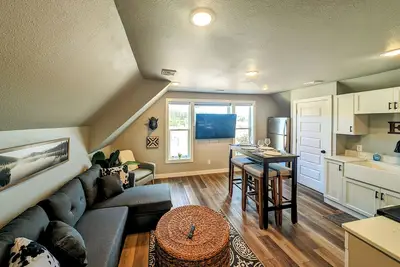 Image de New Modern 1br, Downtown Custer – Perfect Base for Black Hills